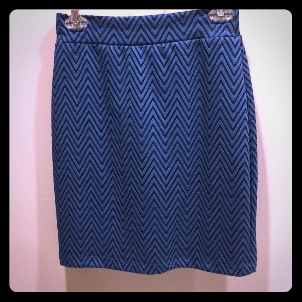 Stitch Fix Turquoise ZigZag knit skirt. Size S